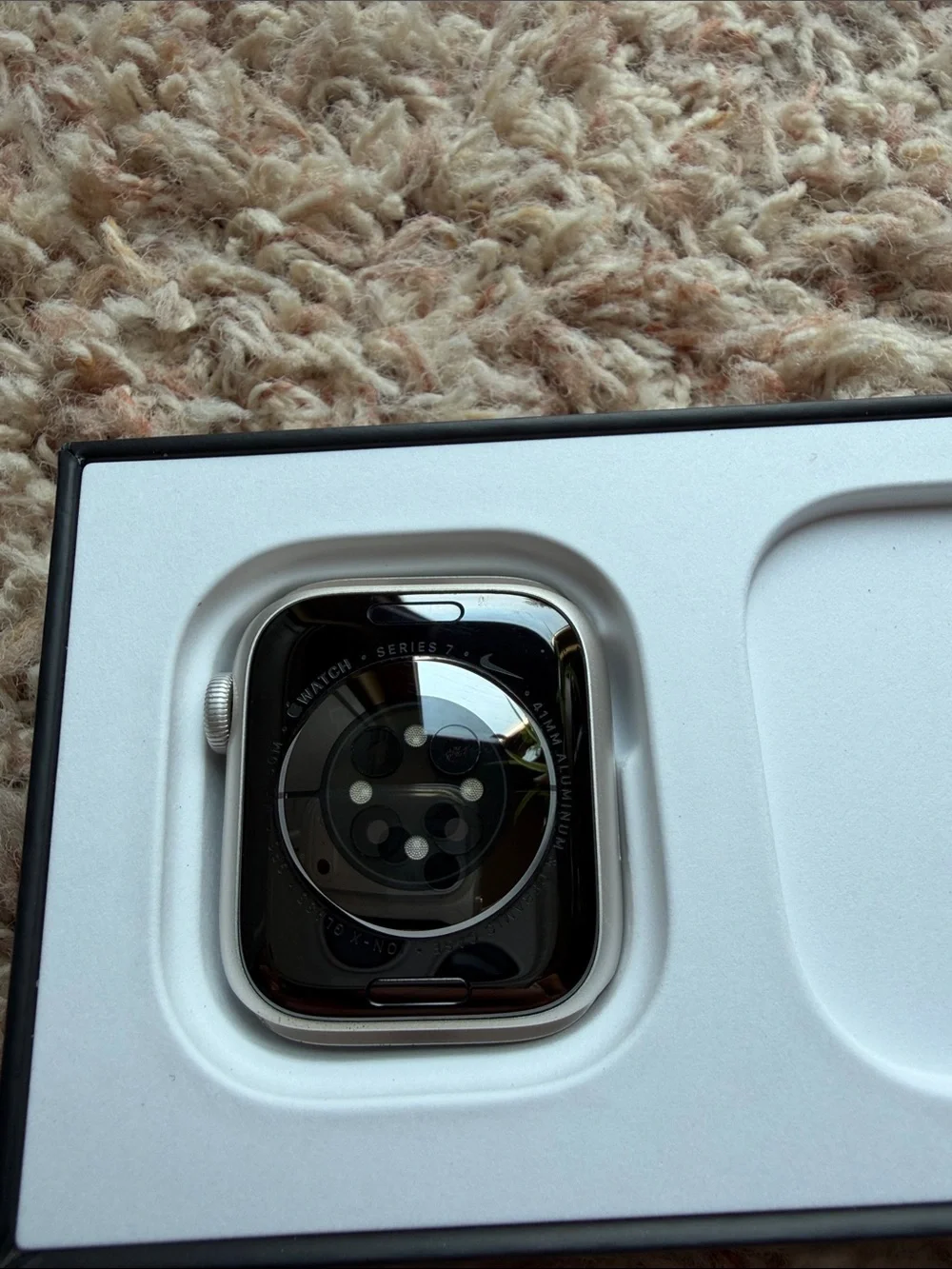 Apple Watch 41mm Nike Series 7 + Milanese and Fabric Bands + Cases + Charger